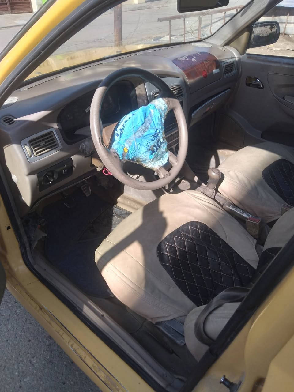 للبيع شيري موديل ١٠سياره جاهزه من كلشي كير مكينه صدر كهربائيت مكفولات بديها لا ضربه ولا صبخ ولا خياس راعيها موجود السعر ١٣العنوان بغداد الستفسار على رقم ***********
