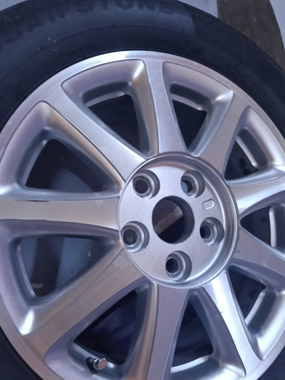 ويل نجمه مع تخم تاير تفصيخ 450بي مجال بسيط 
***********
