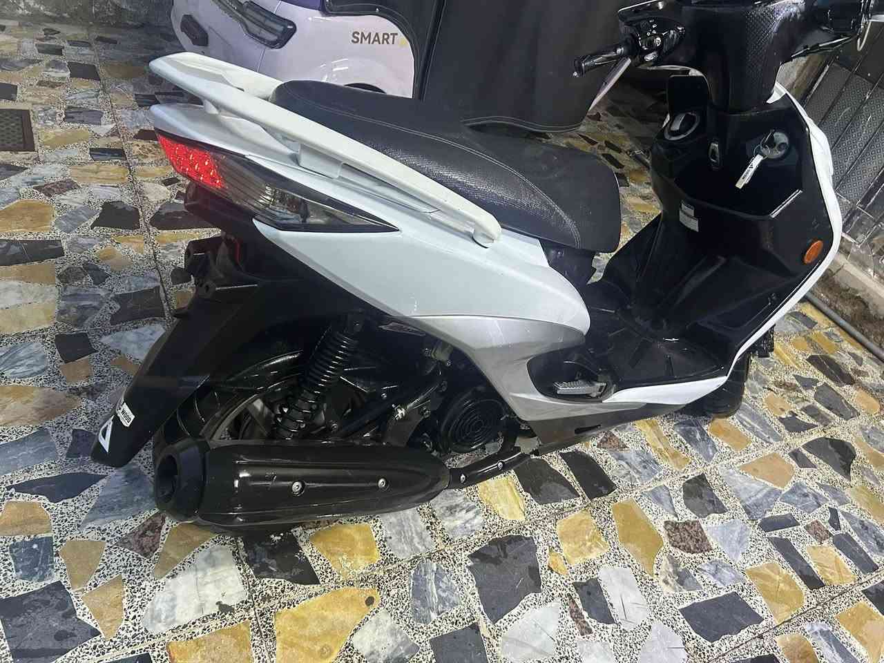 سلام عليكم لد ياباني للبيع بعده رمبه دراجه برغي نقص مابيه دراجه خير من الله . تجي تاخده من باب البيت .شرط 
مكاني بغداد الحريه ؟
رقمي *********** 
السعر مليون و 950
