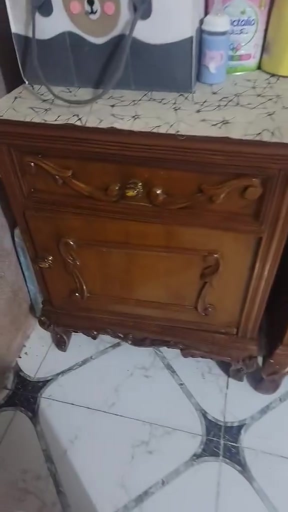 غرفة نوم. صاج انتيكا نظيفةكولش اي ضرررر مابيها.
مكان بغداد الجديدة بغداد


**إذا كنت صاحب هذا الإعلان وتريد حذفه لأي سبب، رجاءا أرسل رسالة إلى الدعم الفني**