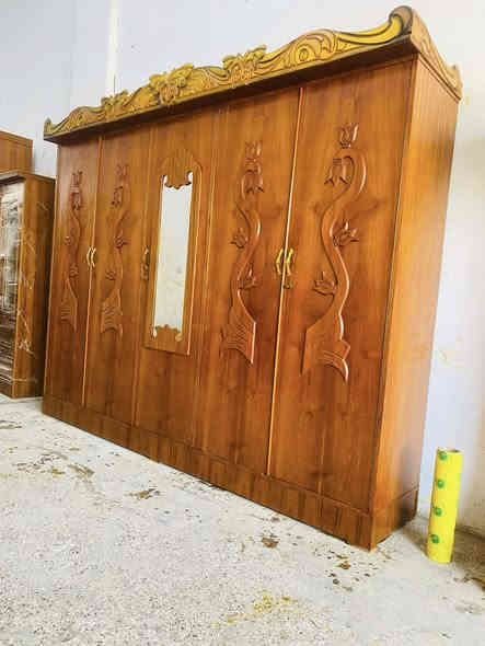 غرفة نوم عراقي مستخدم اخو الجديد 5 باب شغل درجة اولى مرتب ضهر جرجوبة السعر 550 وبيها  مجال للطيبين 
رقم الهاتف ***********
