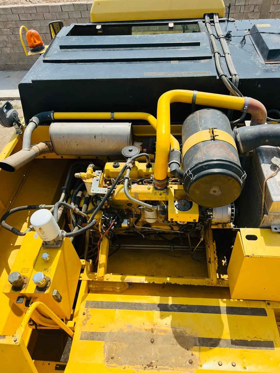 حاصده للبيع نيوهولند موديل ٢٠٠٦
خمسه بلم
دبل درام
طبله ١٥ ثابت
انا مكلف بالنشر 
للاستفسار اكثر ***********
***********
