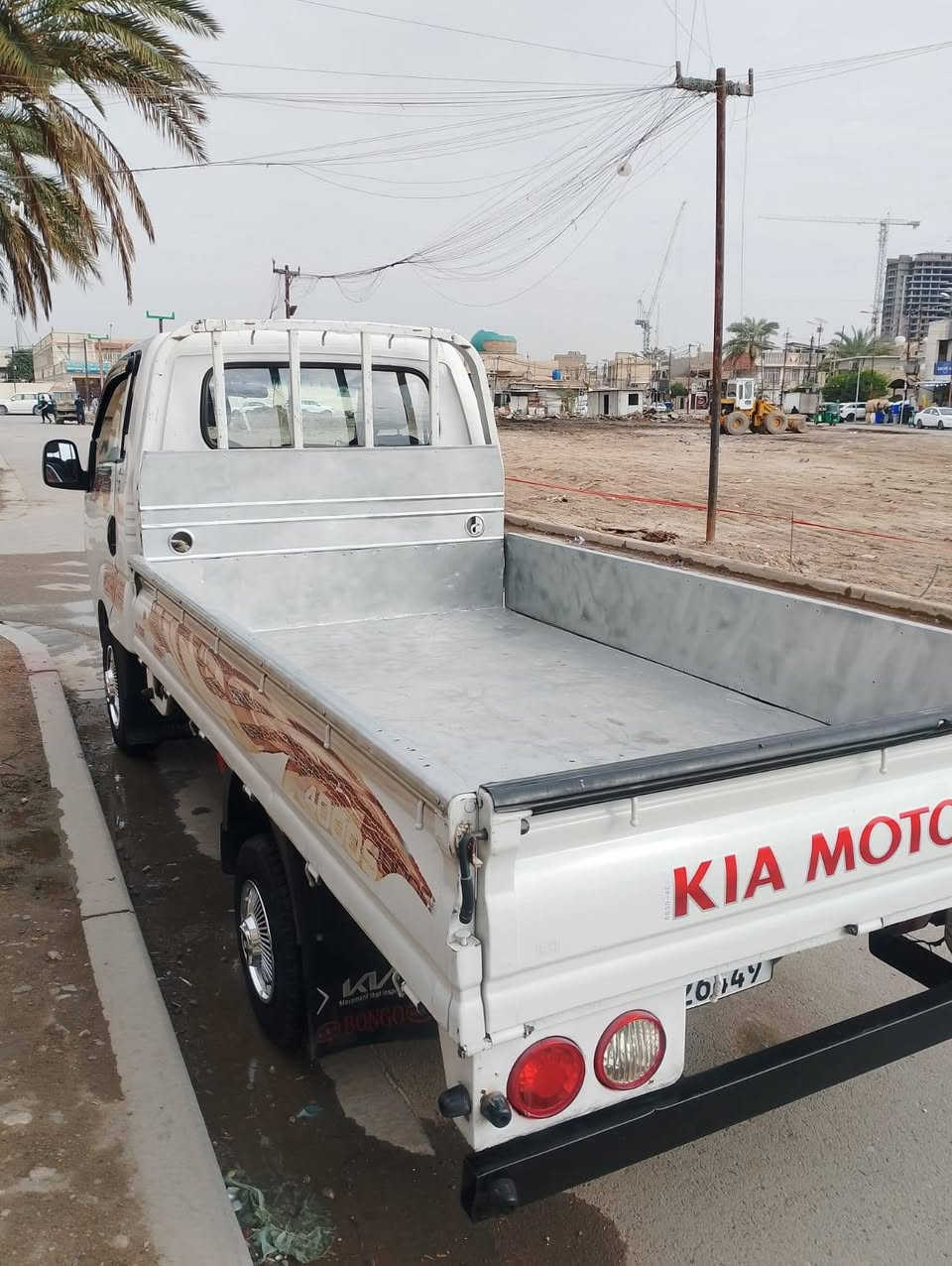 السلام عليكم
للبيع كيه عموشه موديل 2007 رقم بغداد انكليزي مشروع وطني السعر 83 بيهه مجال حك جيتك العنوان بغداد الغزاليه لهاتف ***********
