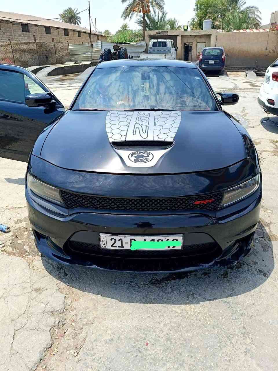 سلام عليكم جارجر مديل 22 اصل مكينه 3600 
رقم سليمانيه نكليزي سنويه 29 ماشيه 91 ألف km 
حادثه جاملاغات وبنيد محدث وبابين كلير بأمريكا 
سونار مرفق بالمنشور سياره جاهزه من كل النواحي مكان كربلاء سعر 192 وبيه مجال رقم ***********
