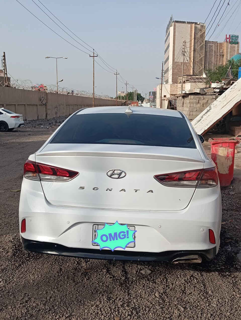 سوناتا موديل 18 وارد مريكي حادثه مداكر مامي فقط   وبيهه ربع داير لخلفي  رقم ميسان  تتحول بشهر 2  سياره   جاهزه مكان البصره  سعر 115 وبيهه مجال للشراي ***********
