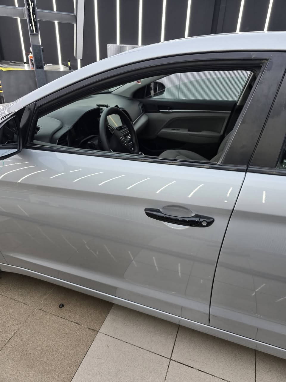 النترا موديل ٢٠ للبيع موضح بسياره كامل التفاصيل 
***********
