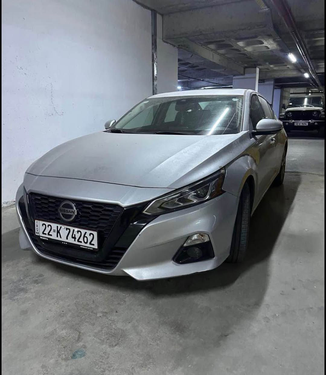 100,000 KM royshtwa
Bo zanyari paywandi bka 
0750 423 3519
فوول فوول مواصفات SL
2020 أربيل, العراق
