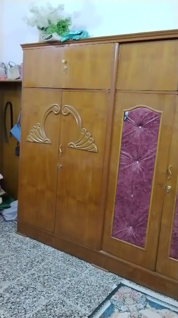 عندي غرفه عراقيه اسعارها 400 وبها مجال والفرن حجم الكبير مع اسواني ملات سعره 40 بمجال شغلوا على الفحص والغساله الاوتوماتيكيه سعرها 200 وبيها مجال تاخذ 18 كيلو تخم سعره 500 وبيها مجال تسكام. مسويمليون و700 قبل كم شهر مكانهن الغرض نجف


**إذا كنت صاحب هذا الإعلان وتريد حذفه لأي سبب، رجاءا أرسل رسالة إلى الدعم الفني**