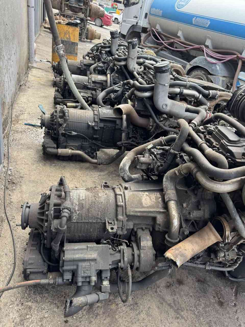 الان متوفر محركات اتيكو وحش 
Mb4 
العنوان اربيل صناعه الشمالي كراج 
محمد حجي سمير كركوكي 
للاستفسار اتصل على الرقم 
009647503130750
009647701326202

Now available: Ateco Monster MB4 engines. Address: Erbil, North Industrial Area, Garage.
Mohammed Haji Samir Kirkuki.
For inquiries, please call:
009647503130750
009647701326202


**إذا كنت صاحب هذا الإعلان وتريد حذفه لأي سبب، رجاءا أرسل رسالة إلى الدعم الفني**