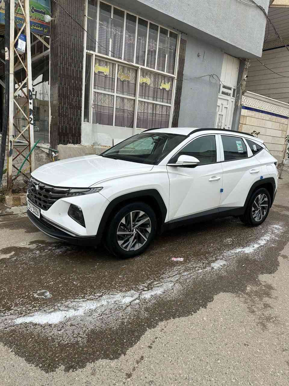 السلام عليكم
هونداي توسان موديل 2024
ماشية 18 الف 
مواصفات الخليجي معروف فول عدا الفتحة 
- المقاعد الامامية 2 كهرباء
- مثبت سرعه 
- مانع تزحلق 
- بصمه تشغيل ، ابواب بصمه
- تشغيل عن بعد
- تبريد قطعتين امامي- خلفي
- بلوجكتر زوايه ميته مع حركه الستيرن
بيها تغليف كشنات جلد
محرك 2.000 دوش
السعر 215 ورقه 
مكان السيارة نجف ***********
