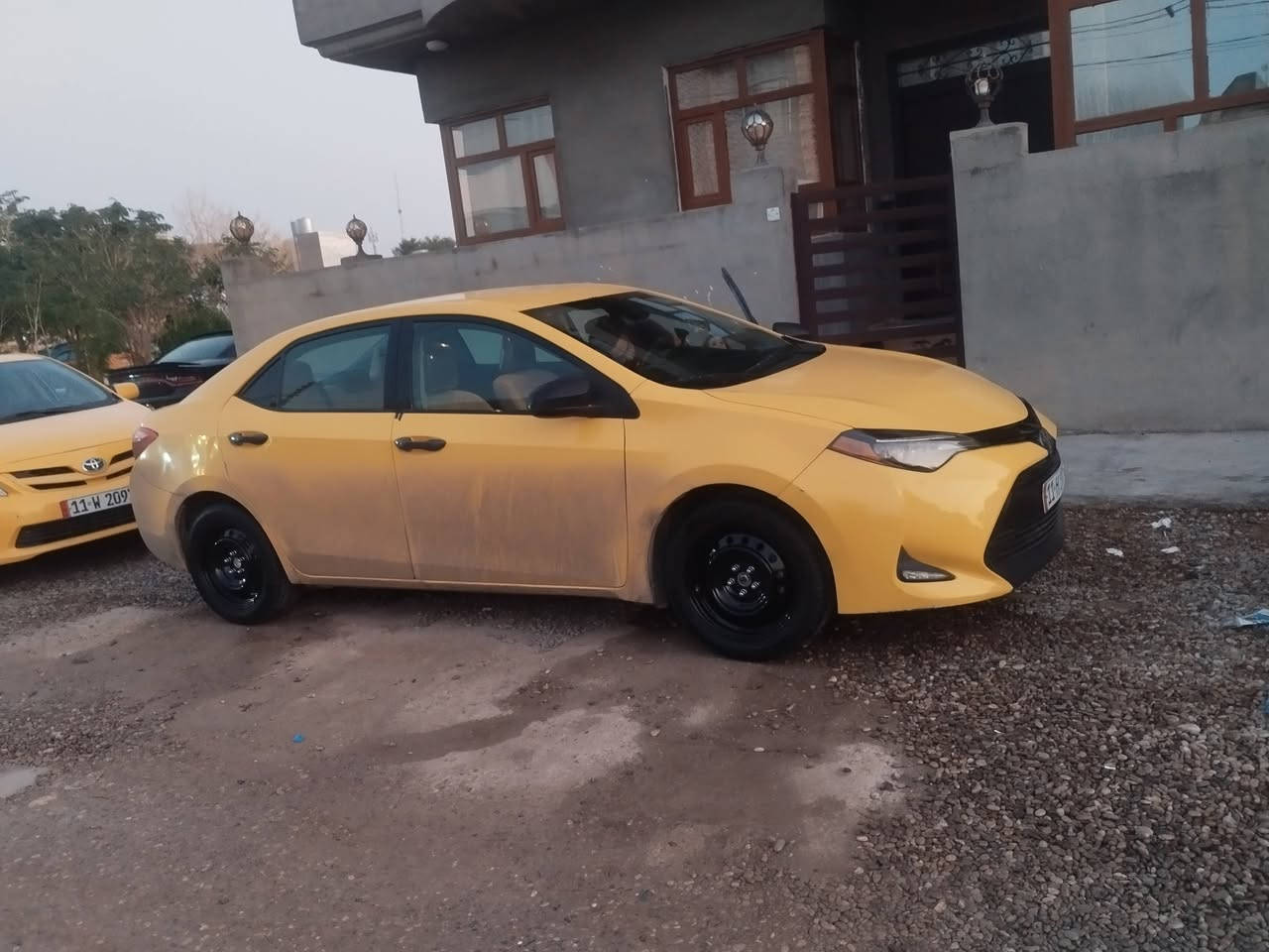 سلام عليكم كورلا موديل 17رقم بغداد إنكليزي مصفره هيئه غرامات سنويه لحد 30
كفاله عامه بدون تبديل بدون ايرباك كير مكينه بشرط تبريد صدر امامي خلفي تخم  تايرات منظومه غاز مكان ديالى خانقين  شرط التحويل للاستفسار *********** مكلف صور الحادث بل منشور سعر 138 شراي يتصل
