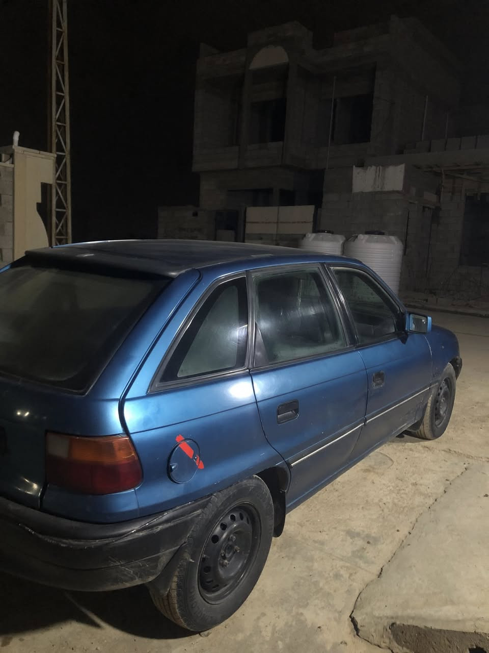 استرا جنطة سنوية عظم رقم مسطرة رقم نينوى باسمي  لون ازرق شذري  موديل 1993
كهربائيات شغالة طخم جديد باتري جديد كير عادي 
 سعر 48 وبيها مجال بسيط 
للتواصل واتس اب 
***********
