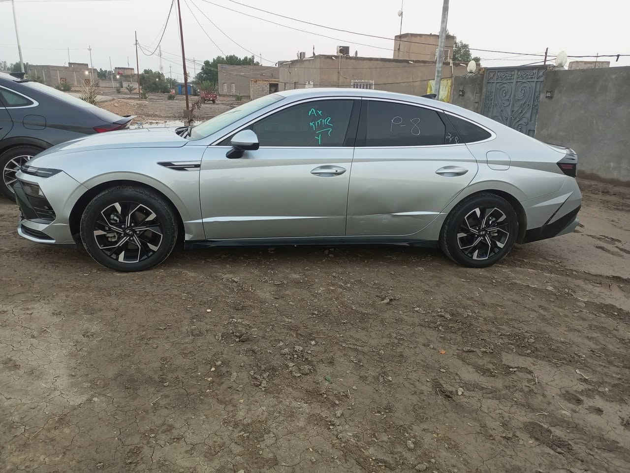 سلام عليكم
سوناته للبيع موديل 24 
 
مرقم شهداء مثنى 

وكاله عامه بسم المشتري 

الضرر مقدمه البنيد فقط 

بصمه تشغيل وبصمه ابواب 

شاشه كار بلي/// كير تعليك 

كشن كهربائي/// وبعد بيه مواصفات 

***********
