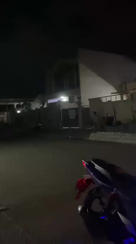 ماطور موديل 2025 حجم 150 الكير 5 سرعات نظيف جداً يشبه الجديد رقم رسمي يتم التحويل بعد الشراء مباشر في مرور كركوك تفاصيل اخرى اتصل ***********
