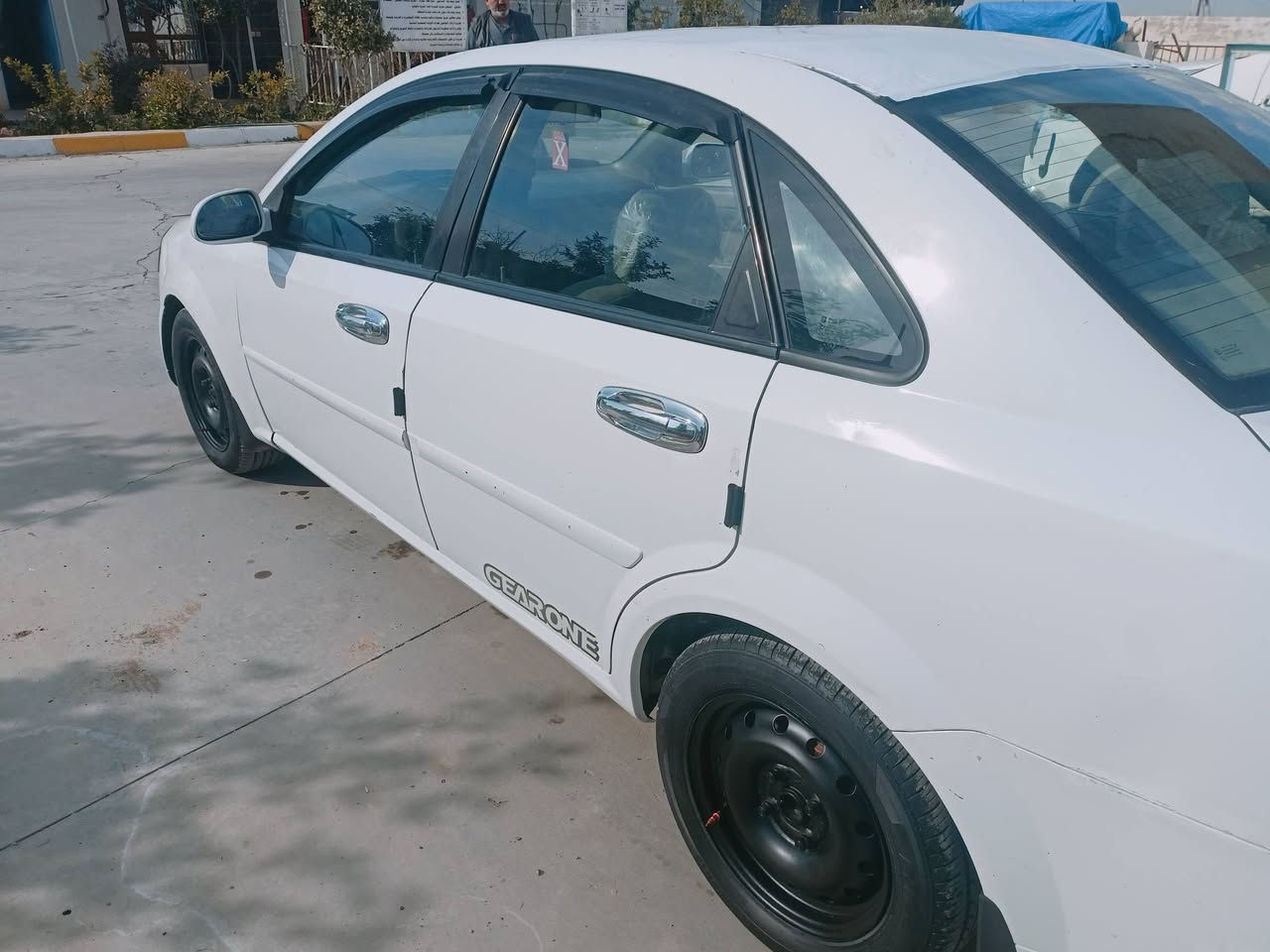 السلام عليكم للبيع ابتر موديل الفين و 2012 سياره جديده مال جناي تايرات جديد صدره  جديد تبريد ثلج محرك شرط كير شرط كلها شرط العنوان الحويجه كير وتماتيك سياره بدون صبغ تايرات 4 جديد لوك ***********
