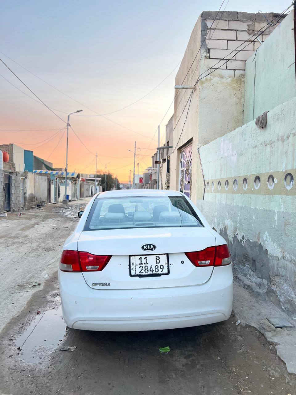 بيع سريع. اوبتما 2010 خليجي.         السعر 109 وبيه مجال للطيبين بيه 3 قطع صبغ مكينه وكير وحداديه وتبريد وخم تاير كل كفاله شرط رقم دولي بغداد بسمنه اشاير بل مري بصمه تشغيل بصمه ابواب تحكم استيرن بني رامه فول السياره ماتصرف عليه الف دينار.  وبالعافيه عليه الياخذه اسخدام شخصي مال بيت
العنوان الديوانيه
***********
