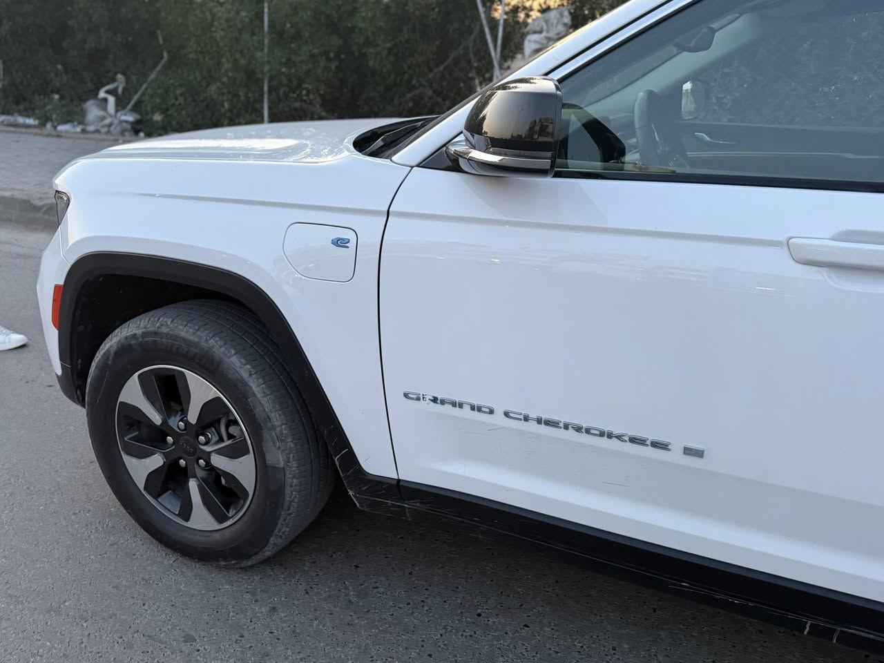 جيب بلاك توب 2024
هاي برد 
ماشيه 49 الف كيلو 
فول مواصفات 
بدون ايرباك 
صور حادث مرفوقه ب منشور 
السعر 33 الف $ 
***********
