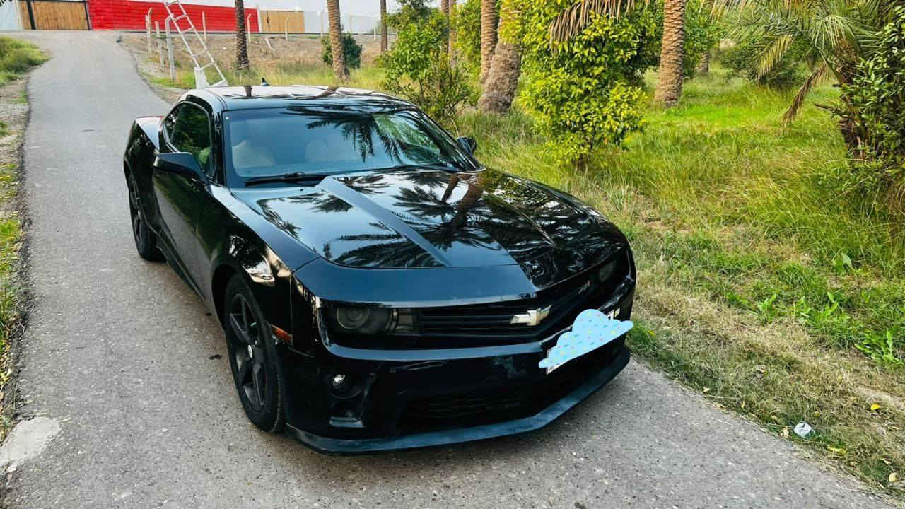 اقرا التفاصيل كامله واتصل غير متواجدين عالفيس 
السلام عليكم *********** 
كمارو 2011 وارد كلين يايتل LT كلش نظيفه وحلوه 
السعر 75 ورقه قفل محرك جديد ٣٦٠٠ ٦ سلندر كير كهربائيات صدر نظيفات رقم شمالي الدولي شرط
التحويل او الوكالة كير مكينه حد اديه تخم تاير سياره جاهزه بدون نقص مكانه بغداد المدائن وهاذا تقرير مال امريكا ورقم الشخصي ماشية 15 الف ميل كلين بدون
ضرر بدون ايرباك لا يوجد غرق لا حريق حسب التقرير 
محرك 3600  تو ويل 2G1FB1EDXB9148924
