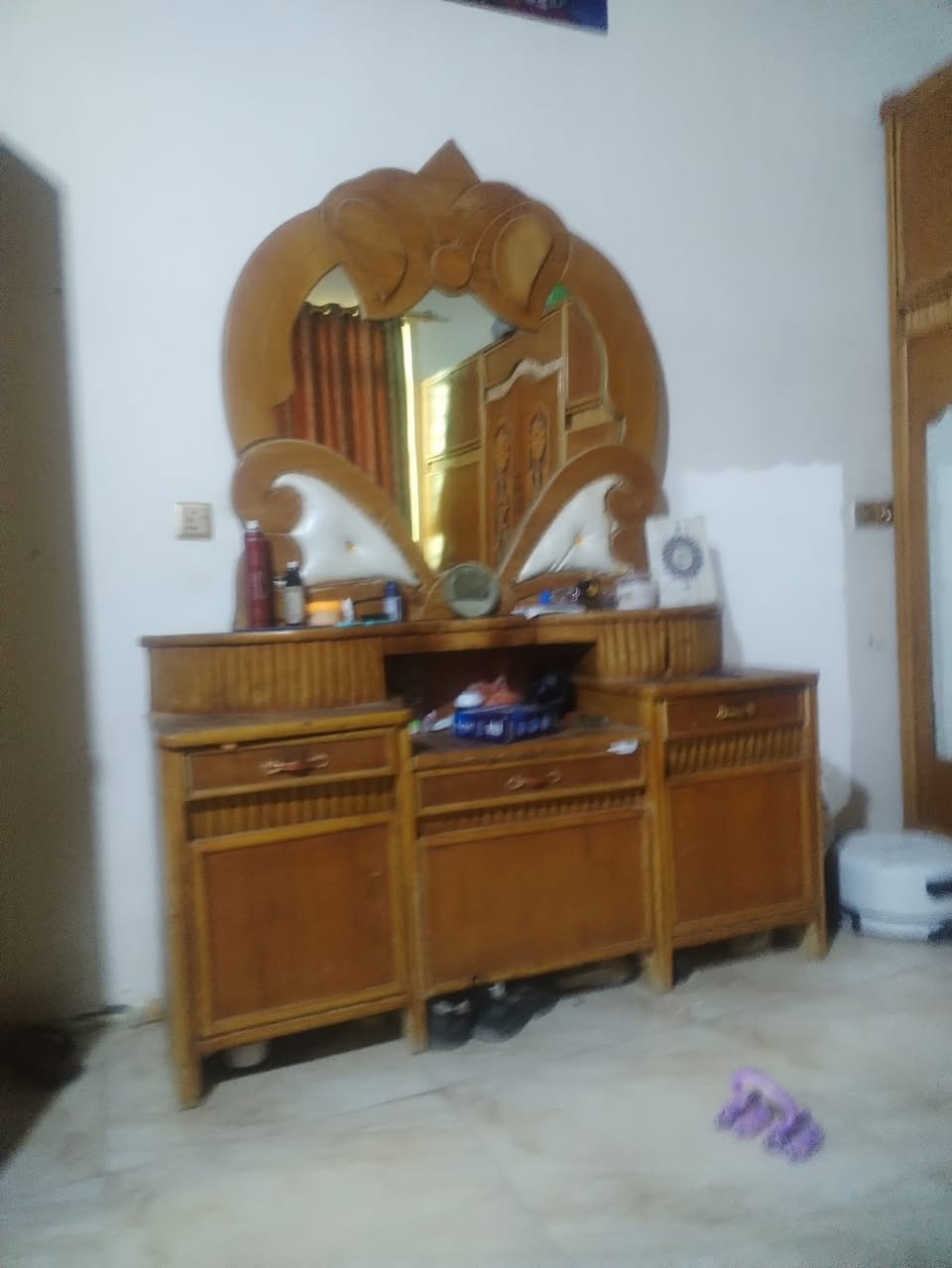 غرفة صاج تسگام كنتور ابو السته ملحق زاويه كنتوريه *********** ألسعر ٣٧٥
