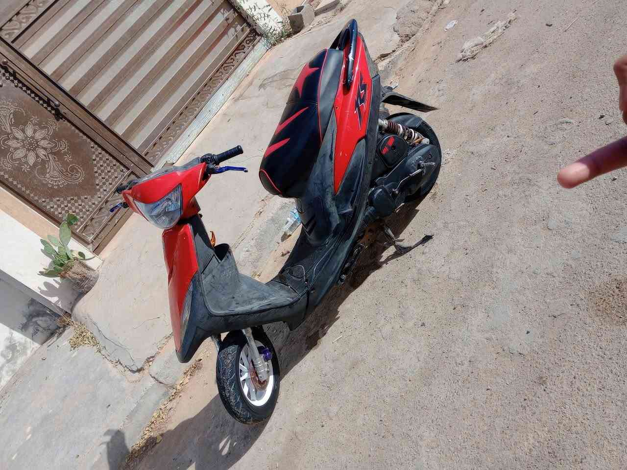 السعر 800وبيها مجال


**إذا كنت صاحب هذا الإعلان وتريد حذفه لأي سبب، رجاءا أرسل رسالة إلى الدعم الفني**