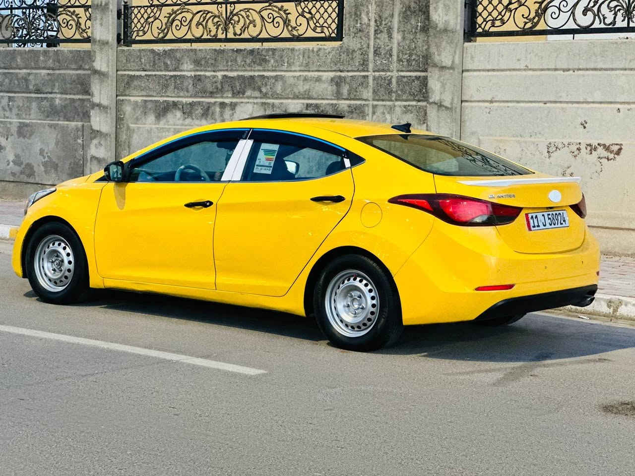 السلام عليكم للبيع هونداي النتر مديل 2015 وارد امريكي حادثه جاملغ امامي فول مواصفات واحد عله واحد فتحه تحكم استيرن اشاير مري شاشه كبيره كامره دواره بصمه بصمت يدات سستم دمام تحكمات مثبت سرعه كشنات كهرباي تدفه تبريد  بعد بيه هوايي مواصفت تبريد ثلج مكينه 1800 دوش السياره جديده وجاهزه من كلشي رقم بغداد نكليزي تحويل ثاني يوم السعر 106 مكان السياره كربلاء الستفسار اكثر عل رقم ‏‪***********‬‏ مكلف بل نشر بيع فقط
