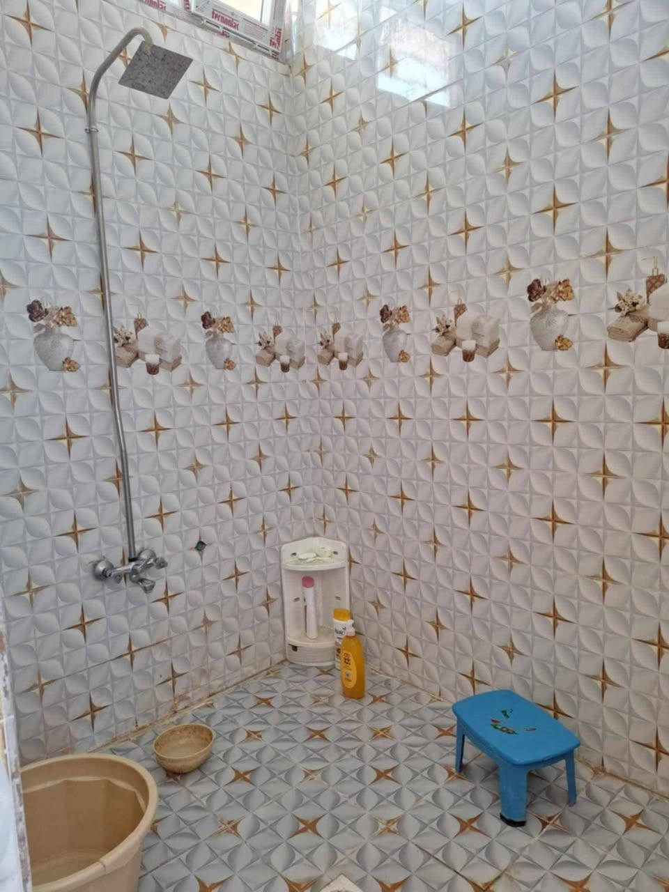 سعر مناسب جدا/  ٨٠ مليون فقط
بيت للبيع ١١٠ م/ واقع حال ١٢٠م/واجهة ٧ م/ الرشيدية/قطاع٣/ قريب للمدارس والسوق العصري وسوق الروضة/ طابقين ونص/ الطابق الارضي غرفتين واستقبال ومطبخ وصحيات/ الطابق الثاني غرفتين وصحيات ومخزن/ الطابق الثالث غرفة كبيرة.
أقرب نقطة دالة: جامع ذو الجلال والإكرام
تفاصيل اكثر علخاص


**إذا كنت صاحب هذا الإعلان وتريد حذفه لأي سبب، رجاءا أرسل رسالة إلى الدعم الفني**