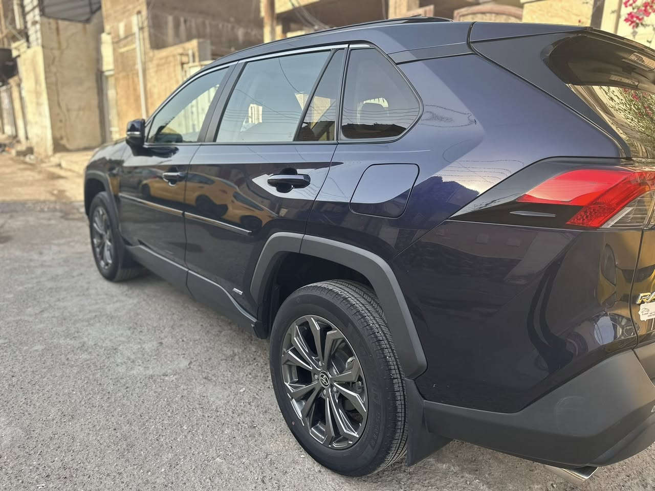 السلام عليكم
ملاحظة 👈 السيارة ماشية 13  الف  زيروجديدة جداً شرط نظافتها مال زيرو ريحة الشركة بيها عليها ppf افلام حماية
موديل ٢٢ هايبرد بطارية ليثيوم تمشيك ٨٠٠ كيلو  وفول مواصفات  تفاصيل الحادث : 👈 صبغ قليل أثر شك بالجاملغين ( فقط خشم جاملغ ) كفاله لغد وشاصي
السعر $$$أتصل  مكاني / البلديات ***********
