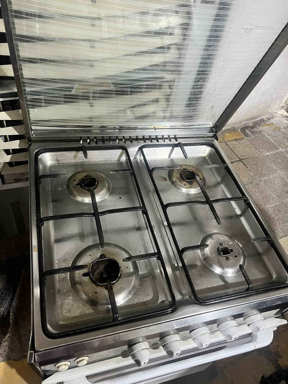 الطباخ والفرن يشتغل السعر ٥٠ بيع مستعجل


**إذا كنت صاحب هذا الإعلان وتريد حذفه لأي سبب، رجاءا أرسل رسالة إلى الدعم الفني**