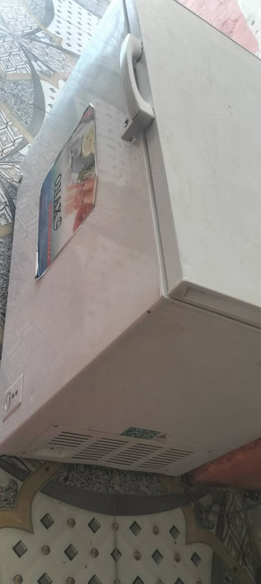سلام عليكم مجمده اللبيع مستخدمه 4اشهر جديده كارتون 14قدم سعر 350وبيهه مجال الطيبين ***********
