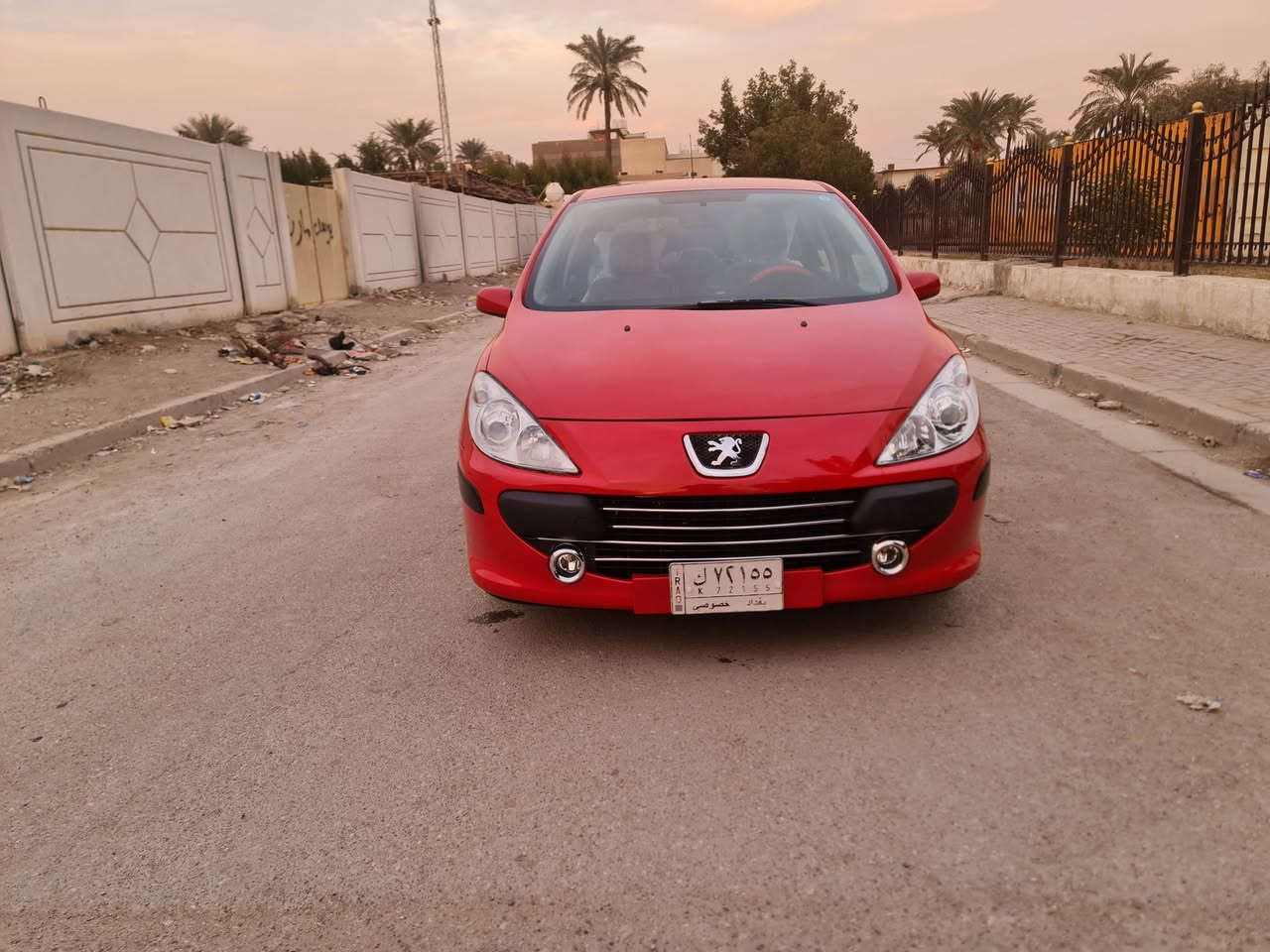 بيجو فرنسي موديل ٢٠٠٦ ماشيه ١٧٢ جاهزه السياره كير محرك تبريد تدفئة صدر بدون حادث او ضربه بيه رشات صبغ بصيطه اثر جراد
السعر ٦٠ 
للإستفسار *********** وبيه مجال قليل الشراي ايخابر مامتواجد عل فيس مكانها البلديات
