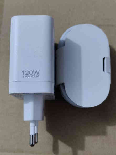 شاحن ريلمي اصلي بلادي شركة شرط الفحص مثل الصورة
اذا ماطلع شحن SuperVooc عداد كسرة امام المندوب
شاحنه ريلمي 120 واط 👈السعر 20 الف
شاحنه ريلمي 80 واط 👈السعر 15 الف
شاحنه هونر 66 واط 👈 السعر 25 الف
كيبل ريلمي اصلي شحن 120Wسوبر فوك👈10 الاف
كيبل هونر وهواوي اصلي يدعم شحن100واط👈10الاف
للــــــــطلب فقط عبر الواتساب ***********
العنـــــ✍️ـــوان 
محافظــــة - واســـط - الكــــوت - مـــركز المدينــــة 
التوصيـــــل متوفــــر 6 الاف لجـــميع المحافظات💨🚕
