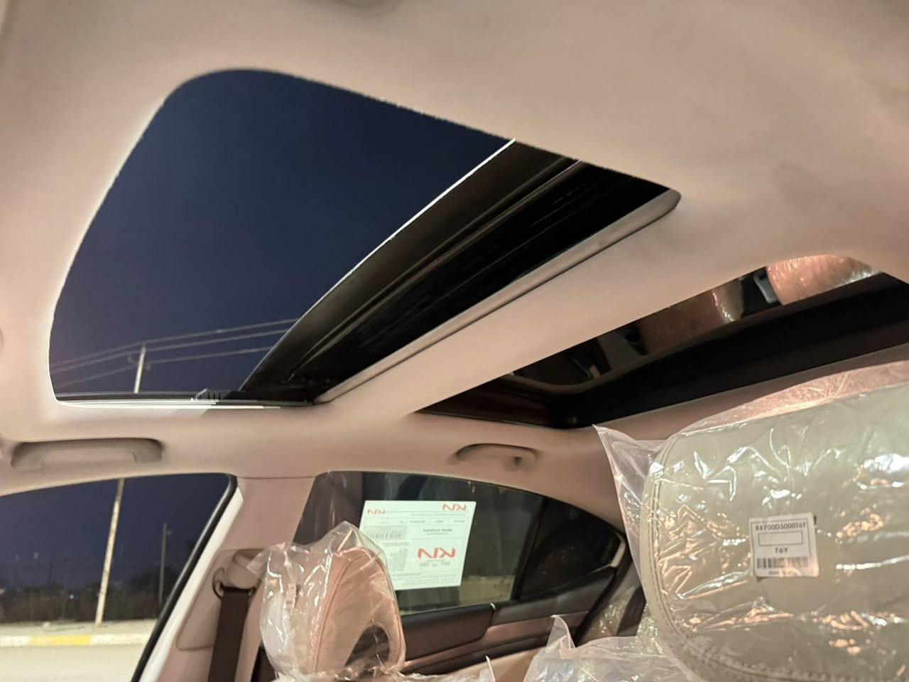 للبيع كادنزه                     ***********
خليجي 2014
كفاله عامه ملكي vip
محرك ممفتوح علا وضع الشركه
ماشيه150 الف كيلو متر
بدون صبغ بدون بارد 
بنوراما كشنات جلد ابيض
هند برك بصمه تدفئه + تبريدكشنات
تخم تاير جديد 
السياره عليه ادامه كامله
مري شفط +ترحيب ذكي 
خزن ميموري كشنات كهرباء 
عنوان السياره صلاح الدين بلد
***********
