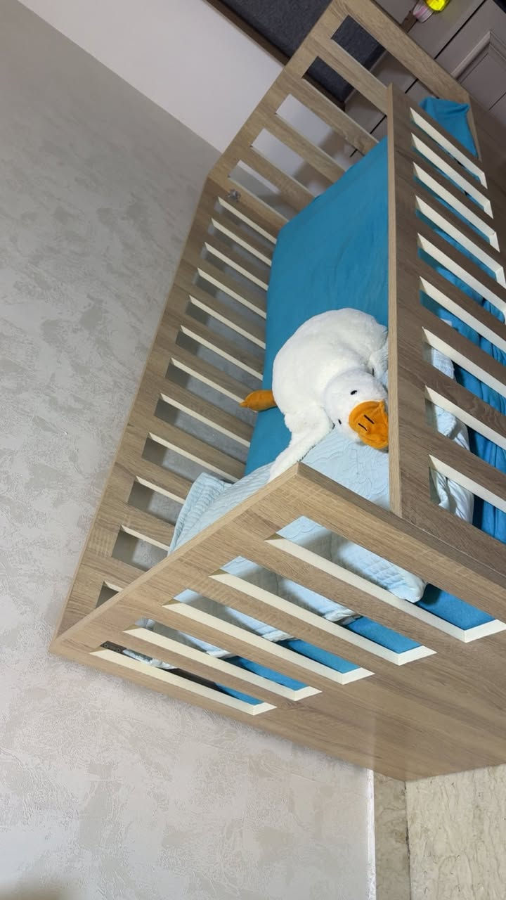 جرباية طفل مستعمل قليل ونظيفة جدا موديل ايكيا مع دوشك
قياس ١٦٠*٧٠  السعر ١٥٠


**إذا كنت صاحب هذا الإعلان وتريد حذفه لأي سبب، رجاءا أرسل رسالة إلى الدعم الفني**