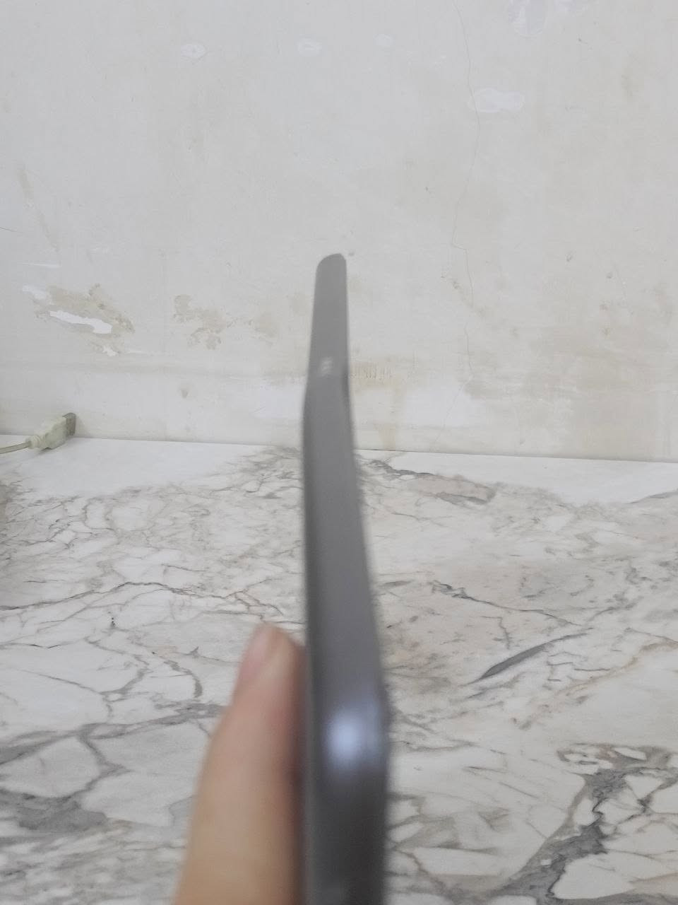 ايباد 9 للبيع 

ذاكرة 64 

وياه كفر جديد ولزكة شاشة وشاحنة وقلم ايباد 

بيه ضربة بسيطة مبينة بالصورة 

بطارية 79,9

السعر 240 الف 

عنواني: الناصرية المركز

الرقم: ***********
