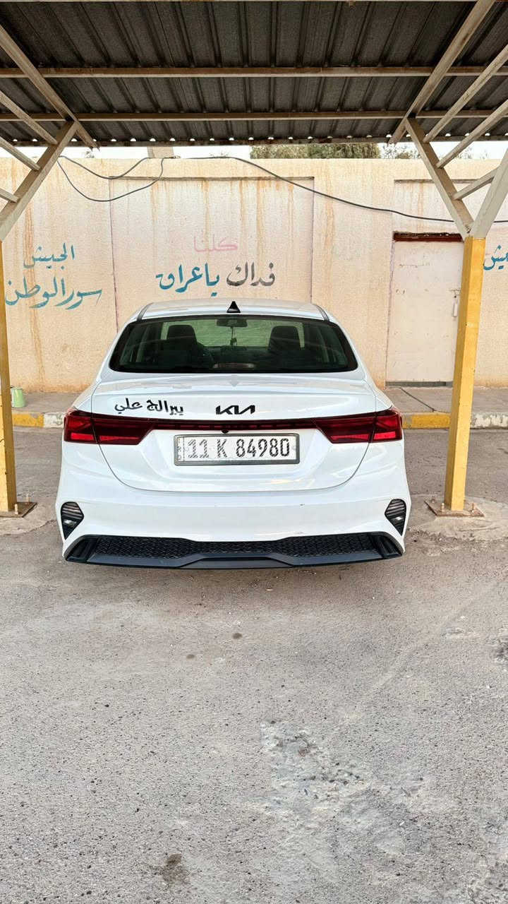 مكينه 2000دوش
شاشه تدعم الكاربلي
كامره خلفيه
رادار امامي
انضم قياده3
تحكمات ستيرن +نضام تحديد المسار
سياره نضيفه وخير من الله جديده 
حادثه جاملغ سرقه عكس السائق 
سعر (١٦٥)وبيه مجال للشراي 
العنوان بغداد مدينة الصدر فقط للبيع***********
