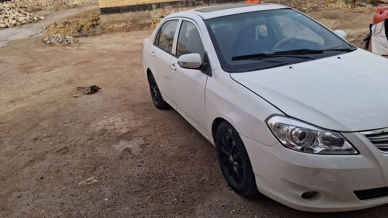 سلام عليكم سياره بيوادي ١٣لبيع مراوس بتكسي وبيع سياره تخم تاير حداديه جديده   رقم نكليسي وبسمي سعره ٥٢وبيه مجال رقم ***********
