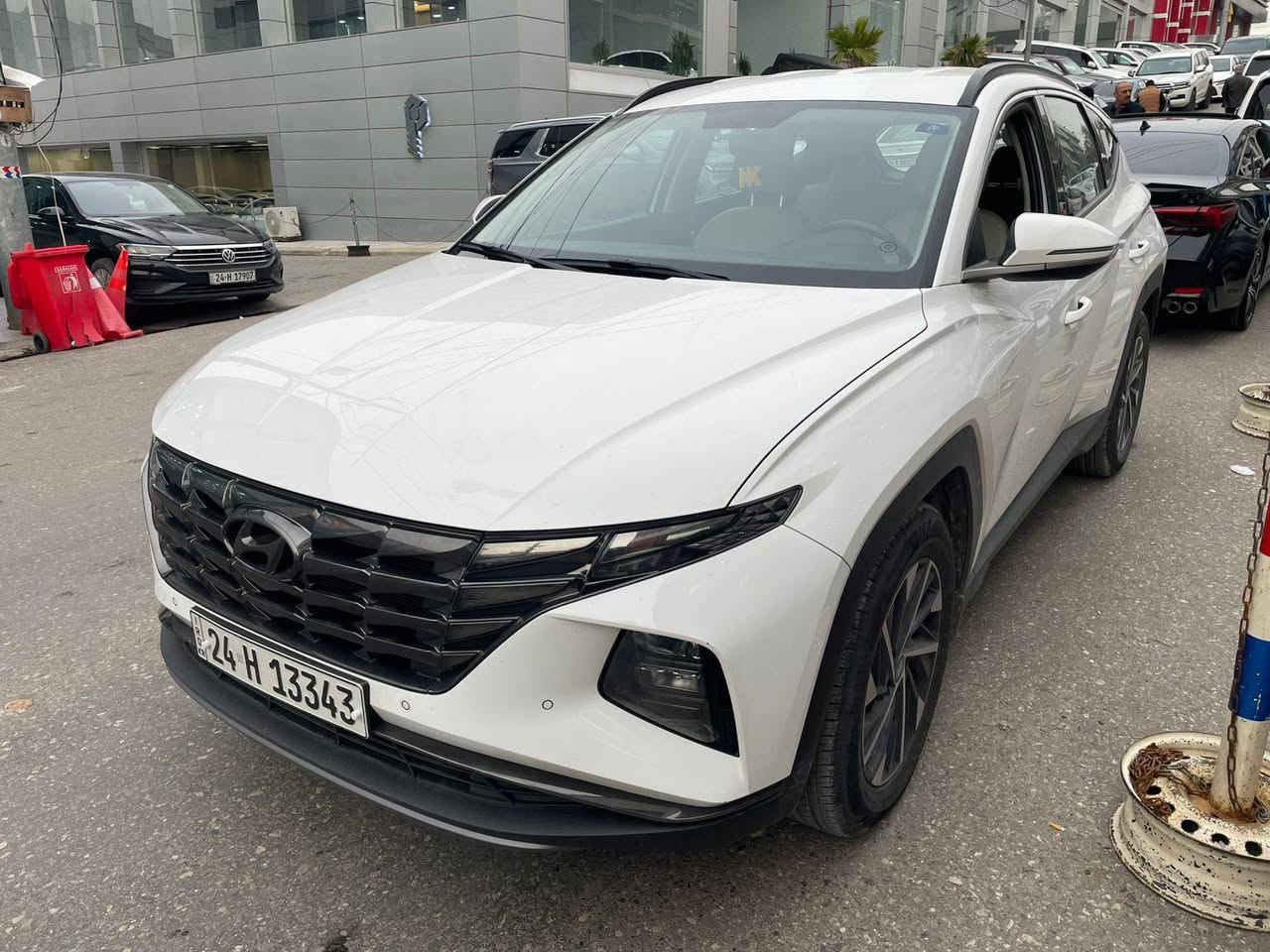 هونداى توسان 2022
موصفات خليجي 
كشن جلد و كهربائي 
جام بيها بردات شريكة
شغال 
حساسات خلفي و امامي
ماشية 76 الف كم 
سيارة بدون دعم بدون صبغ 
بيها شبر بارد 
كير محرك بشرط 
سعر 208 و بيها مجال
مكان دهوك 
*********** دهوك, العراق
