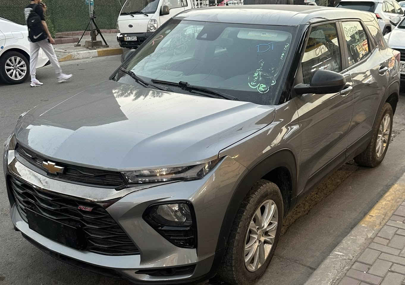 تريل بلايزر23 مواصفاتRSدخول جديد تسجيل جديد رقم بغداد دولي  باسمي واني المستورد محرك 1300 دفع رباعي تيربو 155 حصان مواصفات عاليه سيارة جديدة  لوك ضربه بالمازده مبدل بنيد فقط لون مميز اطارات جبلي ويل225/60/17 مكاني بغداد  السعر فقط فقط فقط 138$ للتواصل اتصال وواتساب ع الرقم ***********
