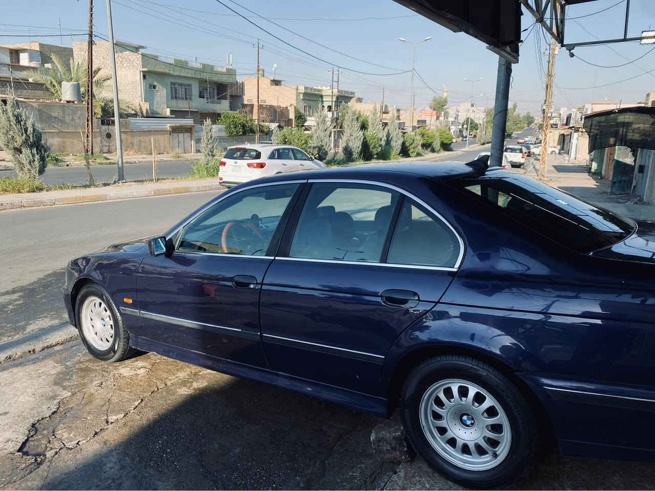 ‎السلام عليكم الصقر للبيع 🦅

حجم 528i موديل 1996 محدثه كامل 2001 

مكانها موصل باسمي سنوية وهزة جديد شرط وكاله وتحويل

كير عادي ومعروف نشاط الصقر بالعادي 

كير ومكينه فول فول فول نشاطها خرافي

حدادية امامي خلفي جديد مكفولات

تبريدها ثلج 

غرفتها جلد اسود نظيفه حيل 

بدون صبغ ع صبغ البلادي بيها فوك تاير الخلفي اليمين شوية معجون ورصعات بسيطة

كهربائياتها شغاله كلها 

مرايات كبس كهرب 

جامات اوتو 

ومعروفه مواصفات الصقر شرط ترايك للبصره 

سعرها 70$ وبيها مجال وتدلل

‎ *********** / للاتصال موصل, نينوى
