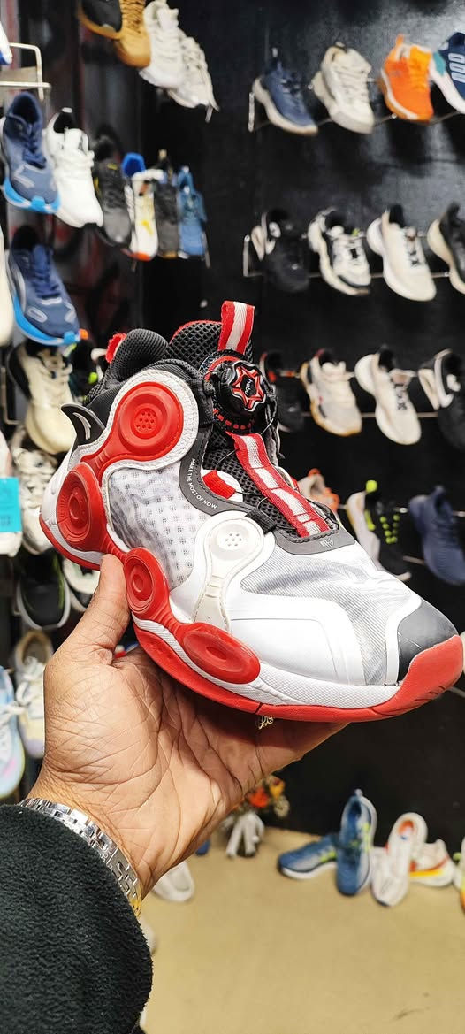 شوز ستور باله اوربي عنوان حي ميسان شارع مجمع الجوهره العرب مقابل الوافي اوربي السعار رجالي 11 بناتي 7 الف*********** النجف, العراق
