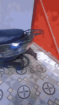 دراجه للبيع تسعه زروف كلشي شغال بيه نكره سلف دراجه مفتوحه مره وحده نهضته قويه محرك ناعم سعره 450بيه مجال عنوان بصره ابو خصيب طريق سيد حامد شارع معمل لبلوك شيخ رقم *********** مو شراي لا يخابر
