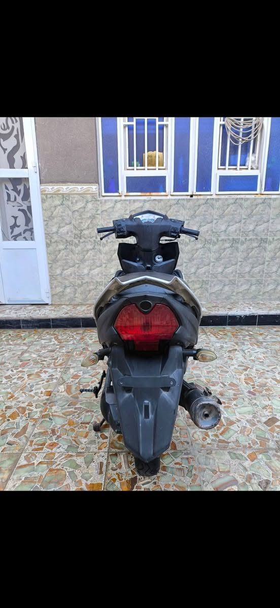 دراجه ZR للبيع
كلشي شغال بيها سعرها 800 قفل


**إذا كنت صاحب هذا الإعلان وتريد حذفه لأي سبب، رجاءا أرسل رسالة إلى الدعم الفني**