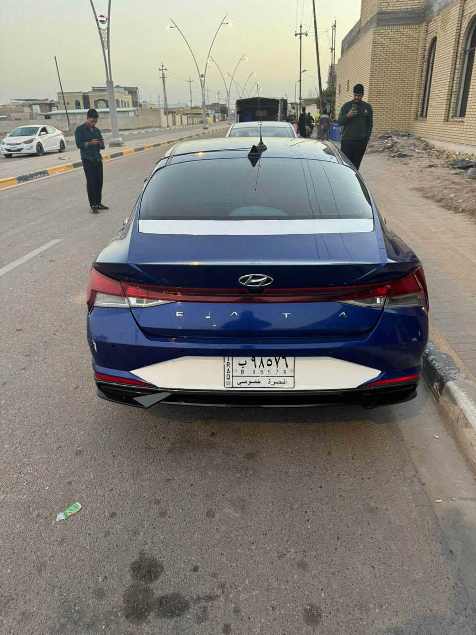 النترا موديل ٢٣ سياره نضيفه حادثهه موضح بلصور مامأثر ع الحوض وبيهه طخه خفيفه بلباب خلف السايق 
سعرهه ١٤٥ بيهه مجال قليل عنوان البصره القبله 
*********** البصرة, العراق
