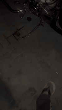 هوندا ستد 400 بلادي للبيع مكفوله كير ومكينه السعر 1350 وبيها مجال بسيط حك الجيه المكان بغداد الشعب للاستفسار ***********
