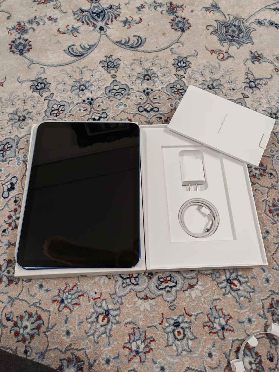 السلام عليكم من رخصة الادمن إيباد 11 ذاكره 128 بطاريه 100 نظافه 100 ٪100 استخدام كلش بسيط بعده بضمانه ضمان سنه استخدام جهاز سبوعين السعر 450 رقم الهاتف ***********
