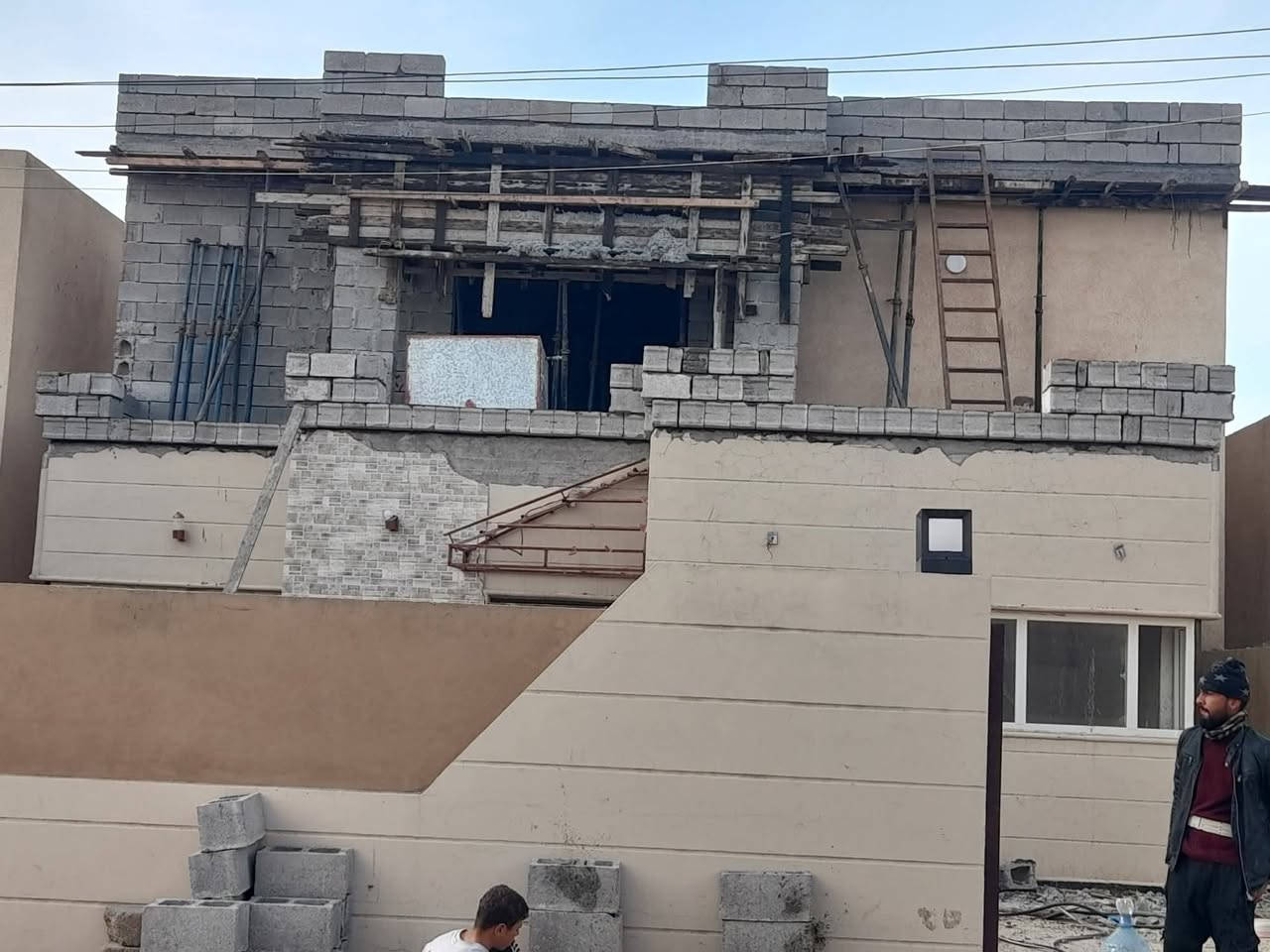 🔥 تصميم  ـ تنفيذ ـ اشراف هندسي مع المهندسة رؤى      🔥

ويـه مكتب عراق المستقبل… بناء بيتك صار أسهل!
من الفكرة الأولى إلى التنفيذ النهائي — كل اللي تحتاجه بمكان واحد.

🏗️ عراق المستقبل … اختيارك الأمثل في عالم البناء

📍 تكريت – قرب فلكة المحافظة 
📞 المهندسة رؤى الراوي  
 ***********
ـــــــــــــ
المقاول ابو فارس 
📞  ***********
📞 ***********

✨ جودة • دقة • التزام ✨
جزء من اعمالنا في مجمع جوهرة السكني في تكريت
