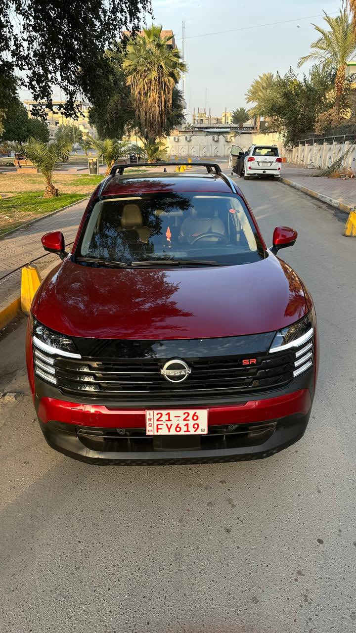 � للبيع نيسان كيكس 2025 الشكل الجديد – وارد أمريكي 🇺🇸
✨ فئة SR فل مواصفات

🔹 محرك 2000 سي سي – 4 سلندر

🔹 ماشي فقط ٢٠٠٠ فقط زيروا (جديدة جدا)

🔹 لون احمر  جميل ومميز 🤍

💎 المواصفات:
فول الفول

بنوراما 

سماعات boos 
سماعات ع الكشن 

السياره بصمتين بيها 

 خمس كامرات 360 درجة

جلد  مع خياطة حمراء رياضية

شاشة كبيرة + شاشة ديجيتال عدادات

إنارة داخلية LED

رادارات أمامية وجانبية

نظام النقطة العمياء

هند بريك أوتو + أوتو هولد

شاحن وايرلس

وغيرها هواية مواصفات فاخرة

📌 الحالة:

جاملغ واحد بدون صبغ فقط بارد وشويه تكحيل 

بدون دواخل

بدون شخط

🧾 رقم الشاصي مرفق مع الصور

السياره كاتي تترقم شمالي فقط

🚗 سيارة نظيفة جداً مكان  بغداد / الاعظميه  / 

للاستفسار اكثر اتصال ب رقم ***********
