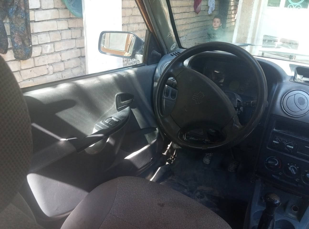 السلام عليكم
سايبا موديل 2011 ما اندل راعيها، السنوية موجودة
الشاصي يحتاج لحيم (تسحگ تاير)
المحرك والگير خير من الله 
الشعب شارع الصحة قرب جامع الحق 
السعر 8 ورقات
ترهم اقساد 12 ورقة بالشهر 150 مقدمة 250 الف
شرط بطاقة مصرف الرافدين
 
***********
بيه واتساب
