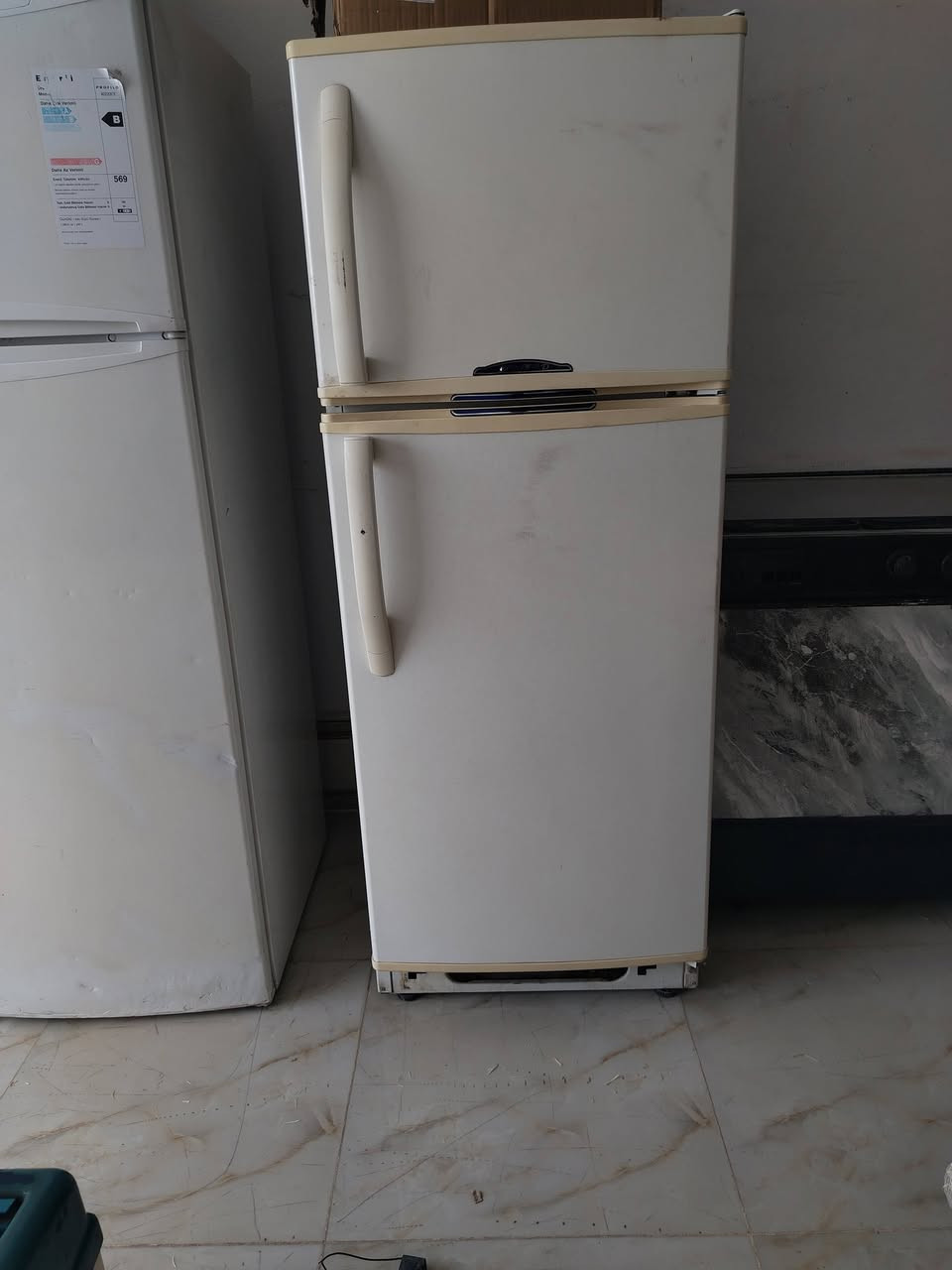 سلام عليكم يوجد غراض مستخدم للبيع نضافه فول الفول الاستفسار على هاذه الرقم *********** بي واتساب مفتوح يوجد توصيل كافت مناطق القائم
