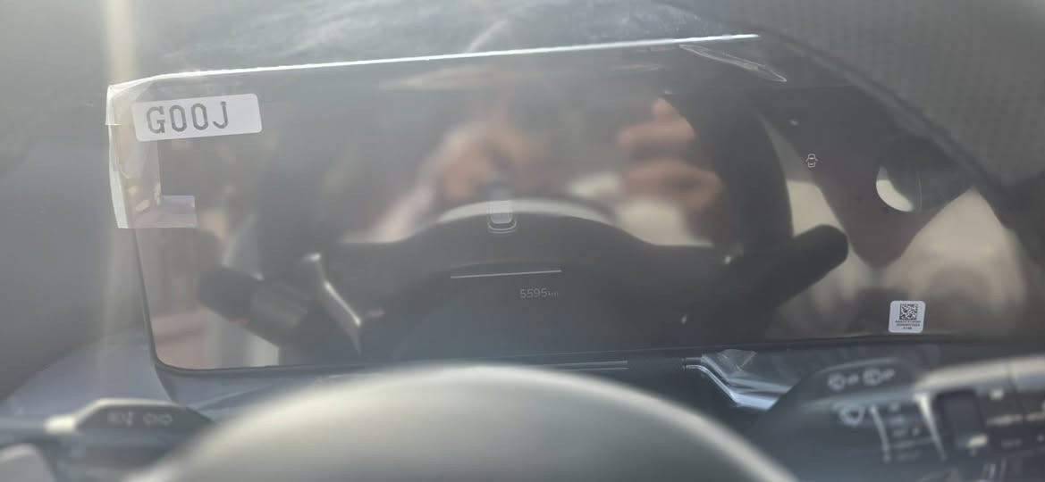 (للجناية فقط)
سورنتو 2025 خليجي 4 سلندر 2500 و7 راكب 
ضمان 5 سنوات او 100 الف كيلو متر
رقم اربيل بأسمي رقم مميز
ماشية 5 الاف
مغلفة ppf بالكامل مع ضمان 10 سنوات
فول مواصفات للاخير 
شاشه + بانوراما
3 كاميرات
ويل حجم19
تحديد مسار 
مري شفط 
جنطة كهرباء 
اشاير بالمري
كشنات 2 كهرباء
كشنات جلد 
تبريد 3 قطع 
تبريد شاشه
دوسات صعود ونزول 
مزودة سستم اسود 
***********/المحمودية متوفر اتصال فقط
السعر320 وبيهه مجال قليل بغداد, العراق
